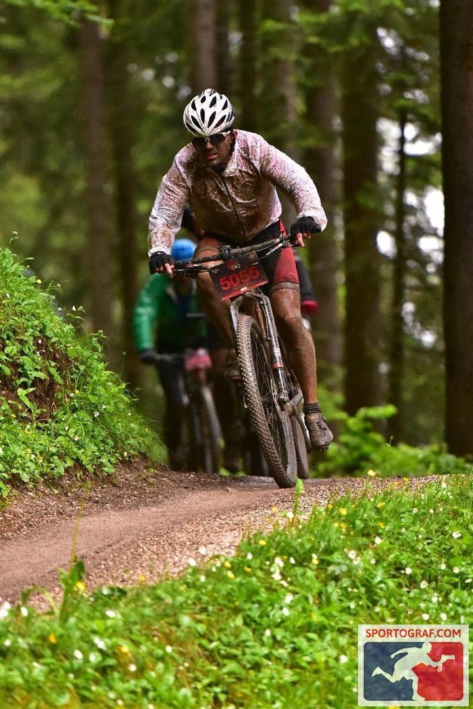 deszcz i zjazd z 2200 m z temp ok 2st 